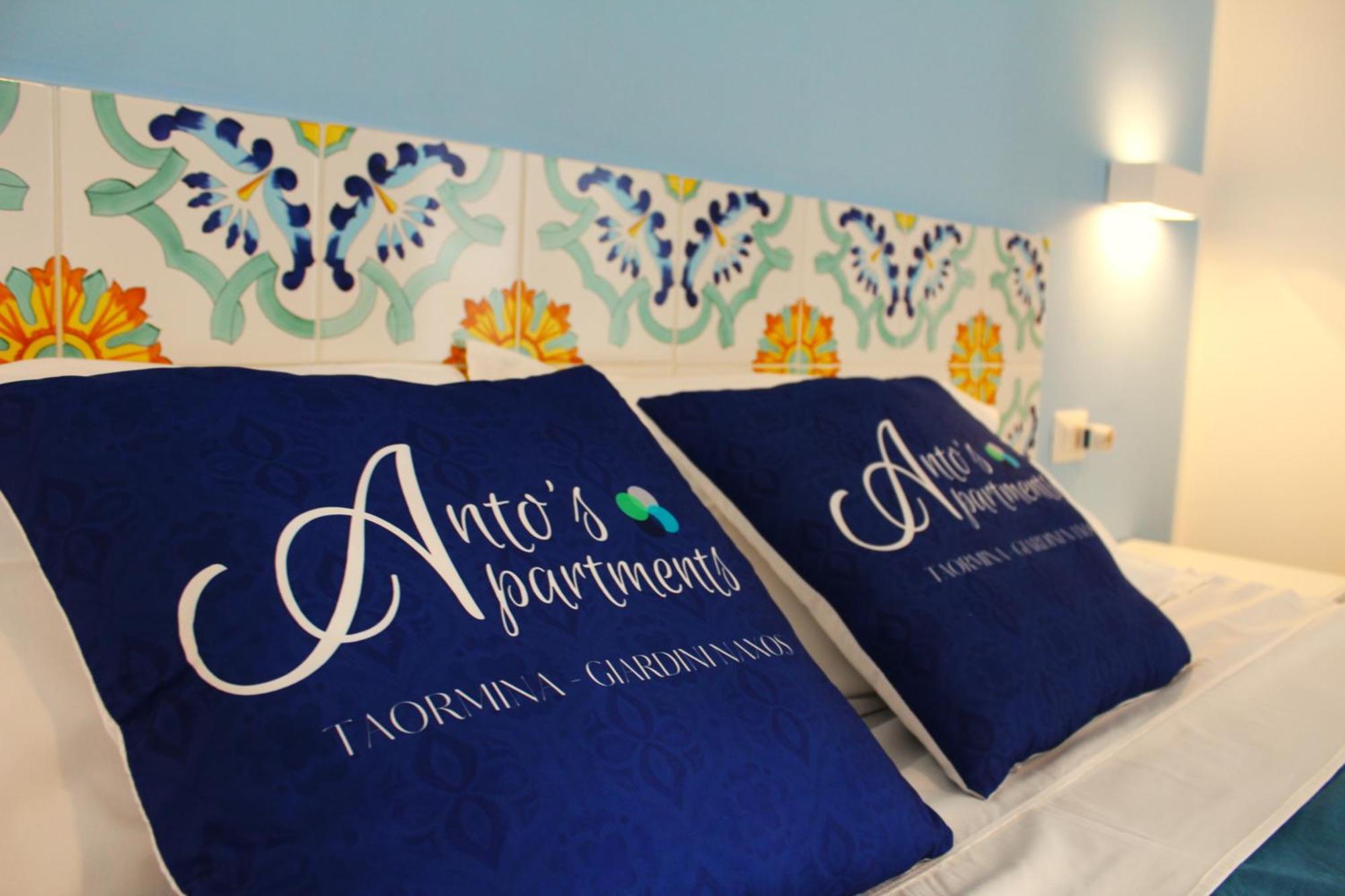 Anto'S Apartment - Giardini Naxos Ngoại thất bức ảnh