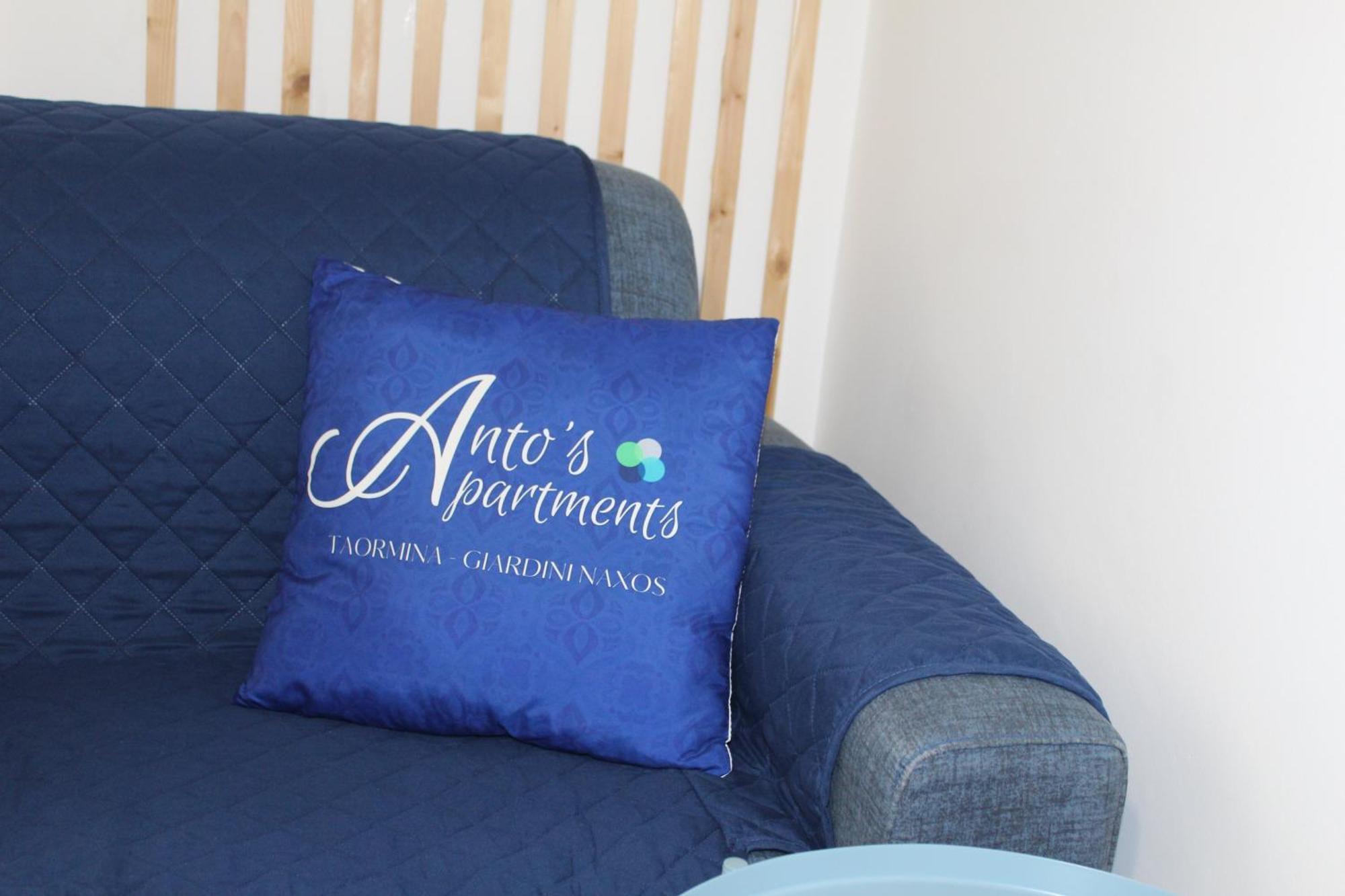 Anto'S Apartment - Giardini Naxos Ngoại thất bức ảnh