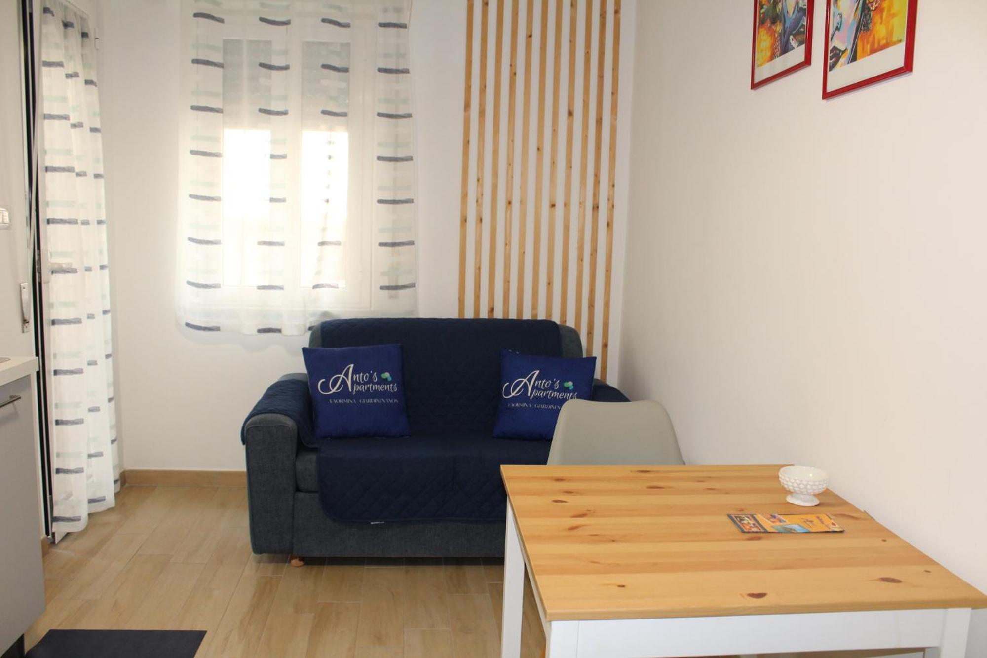 Anto'S Apartment - Giardini Naxos Ngoại thất bức ảnh
